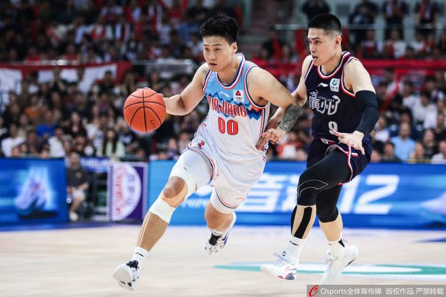 乔丹领衔与得分王差距10乐鱼体育入口:鲨鱼独占鳌头,乔丹霸占四席,09科比与22库里上榜