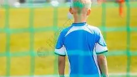 马龙37岁再创辉煌，32年后北京男团金牌回归！央视献上祝福