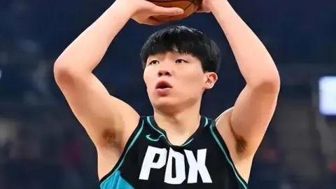 巴蜀府大乐透期号专家推荐：防守策略解析